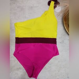 Color block swimsuit